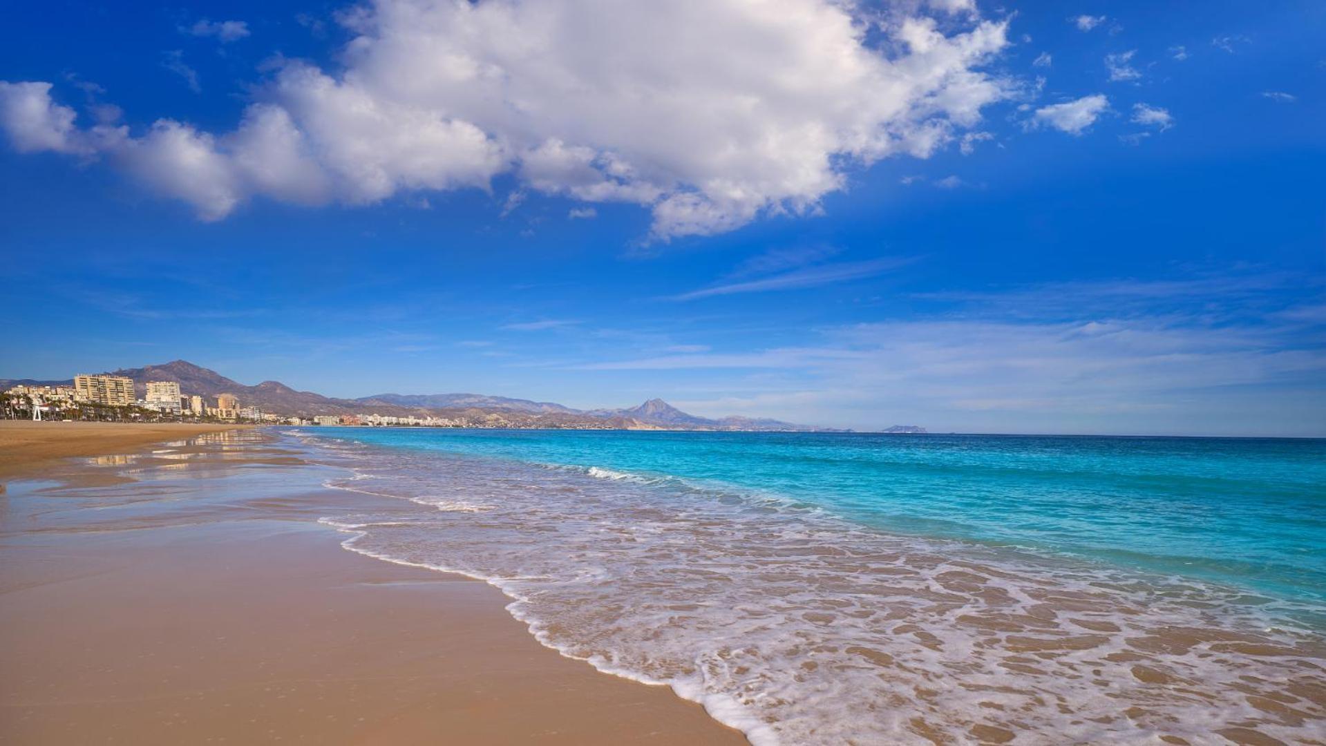 Atico A 50M Del Mar. Parking Gratis. A/C Lägenhet El Campello Exteriör bild